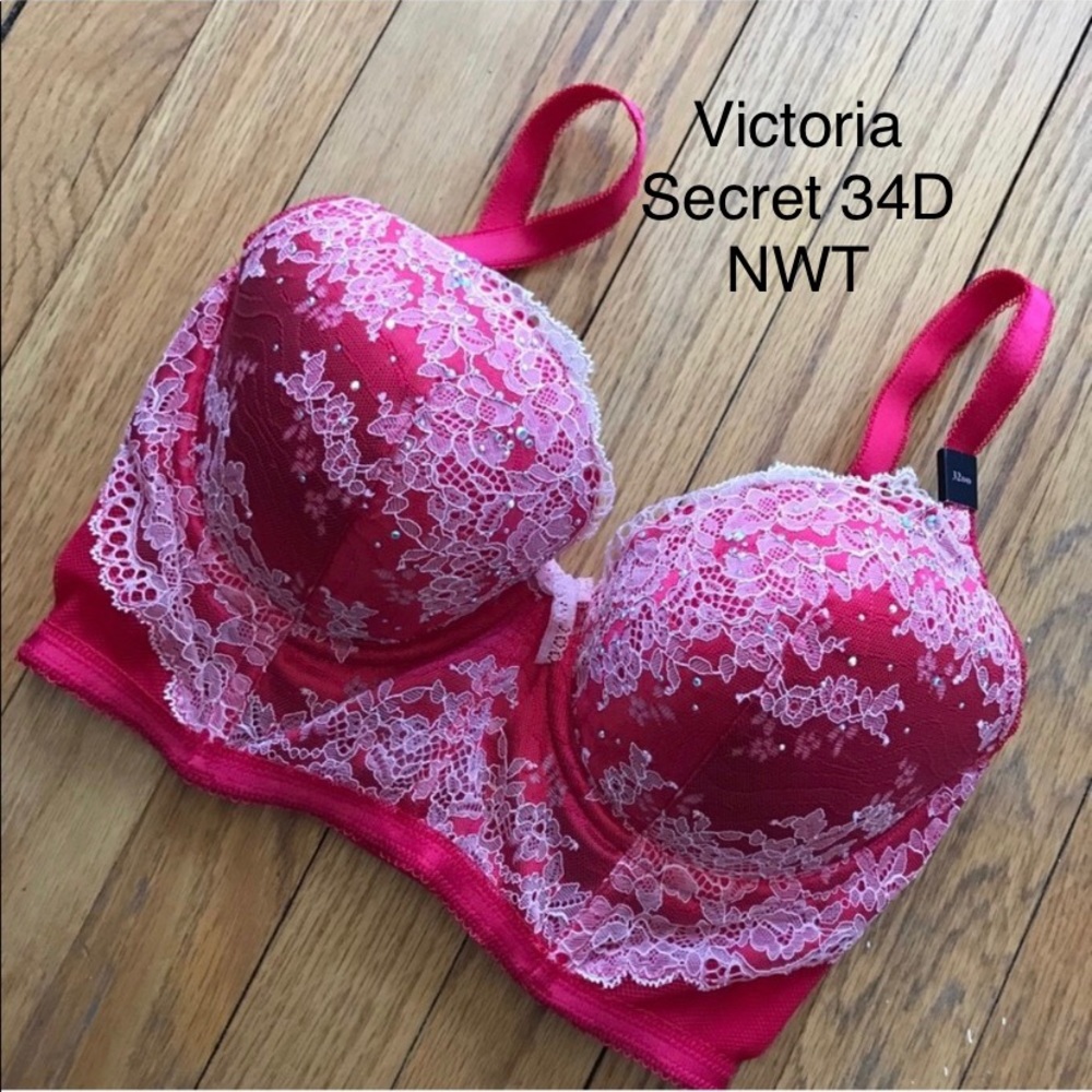 VS NWT 32D! Pic says 34, was typo